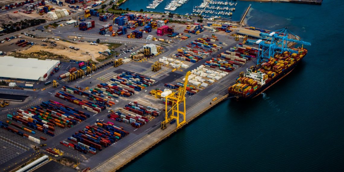 Projeto liderado pelo INESC TEC quer “limpar” Portos dos Açores