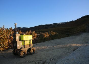 Robôs autónomos para pulverização de vinhas testados pela 1ª vez em Portugal