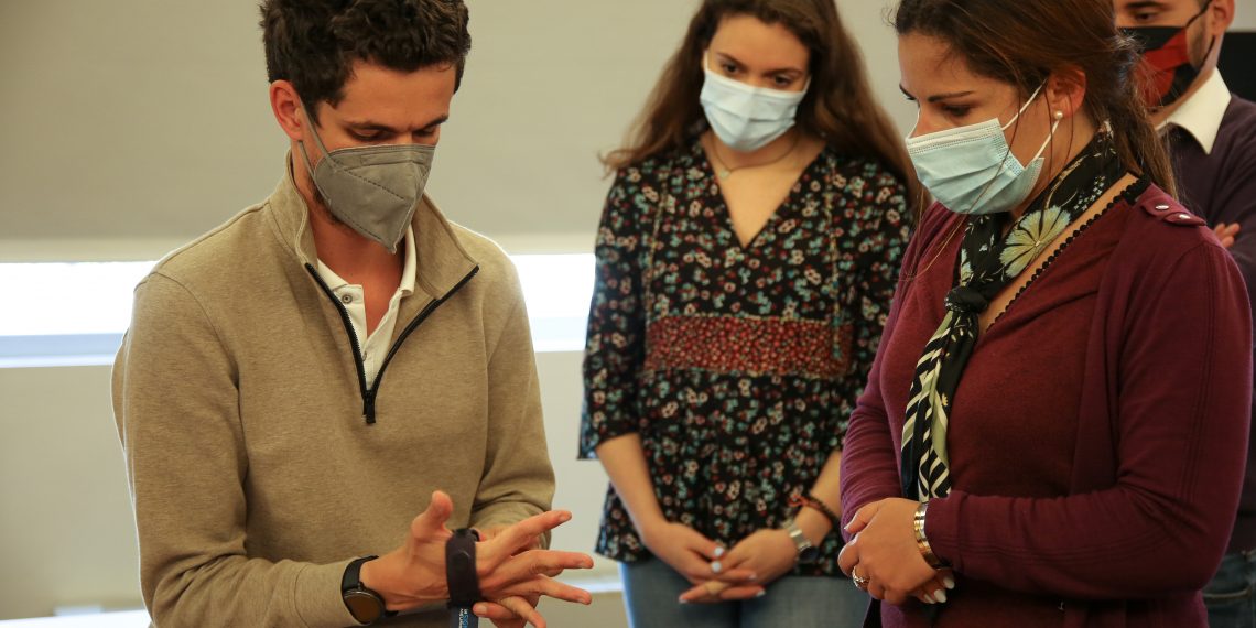 Protótipos desenvolvidos pelo INESC TEC permitem à spin-off InSignals Neurotech avançar com estudos clínicos na Europa