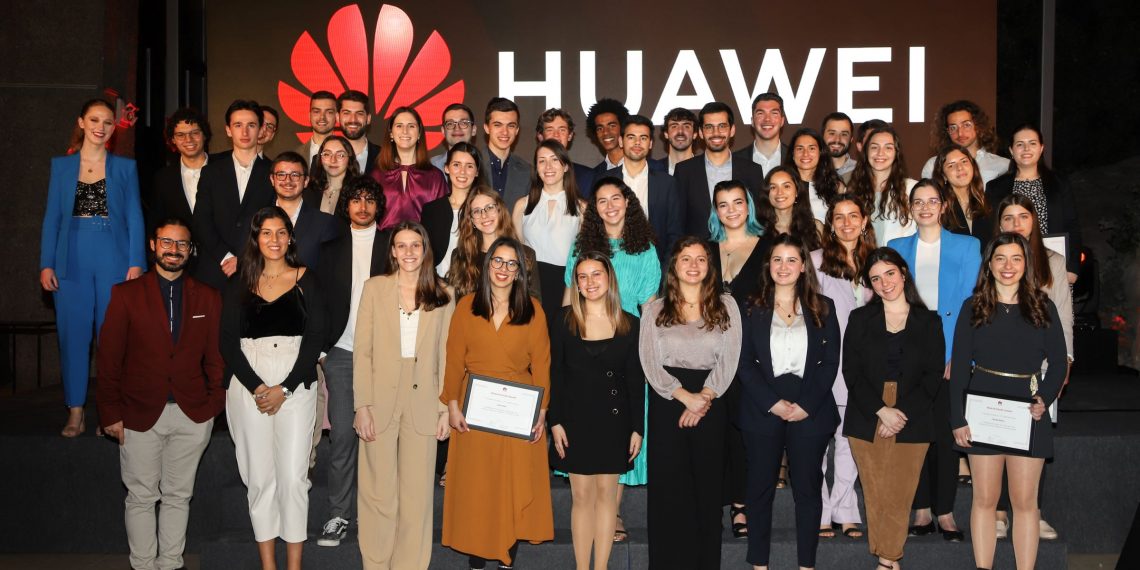 Investigadoras do INESC TEC premiadas com Bolsa de Mérito Huawei