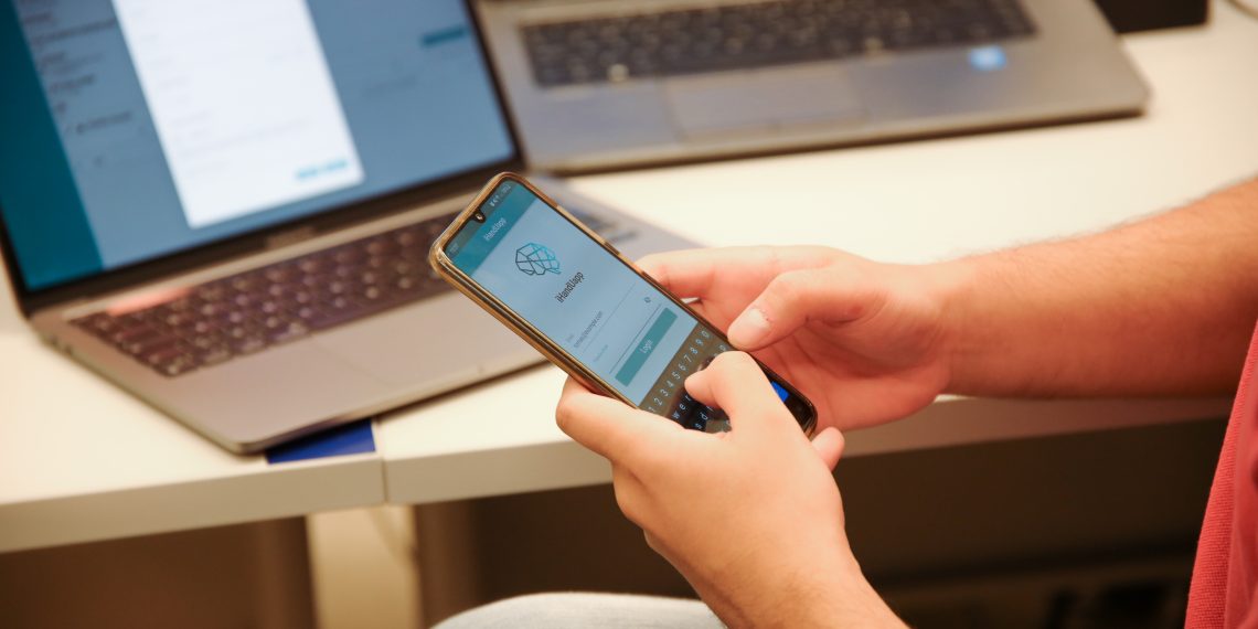INESC TEC desenvolve tecnologia para monitorizar pacientes com Parkinson fora do ambiente clínico e vence prémio internacional