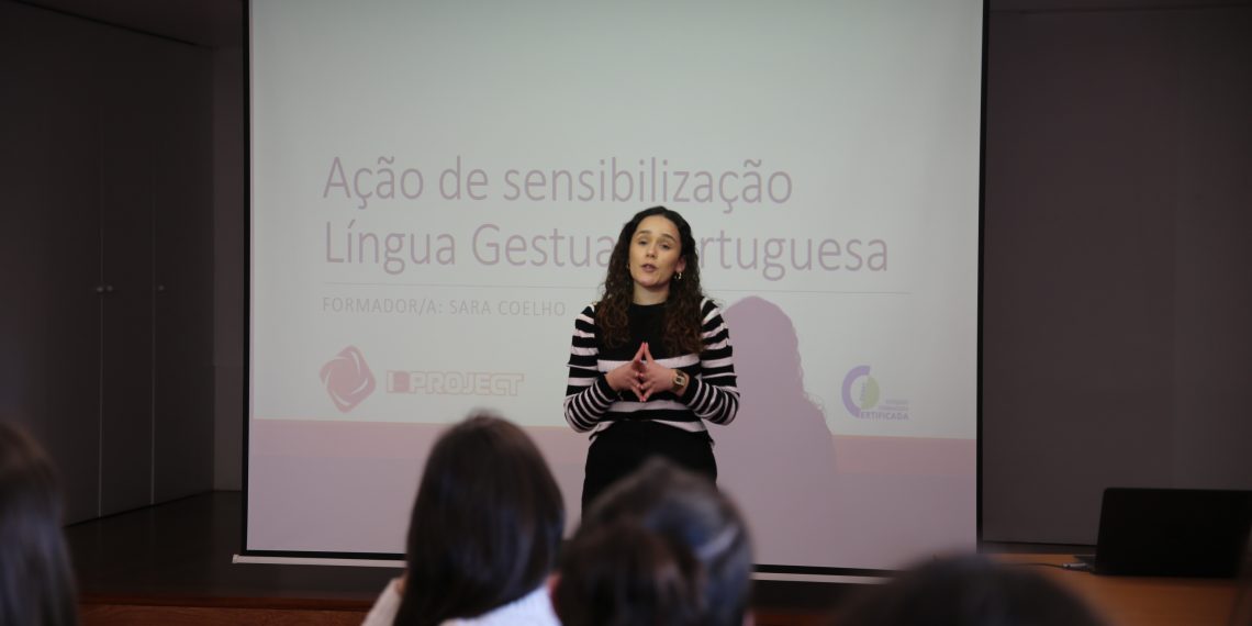 INESC TEC community learned about Braille and Portuguese Sign Language