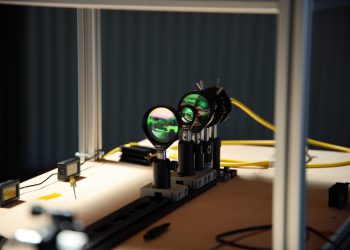 INESC TEC desenvolve laser de alta potência em fibra ótica para alimentar nano satélites