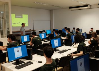 Verão no Campus: Alunos do ensino secundário dão os primeiros passos na computação com o INESC TEC