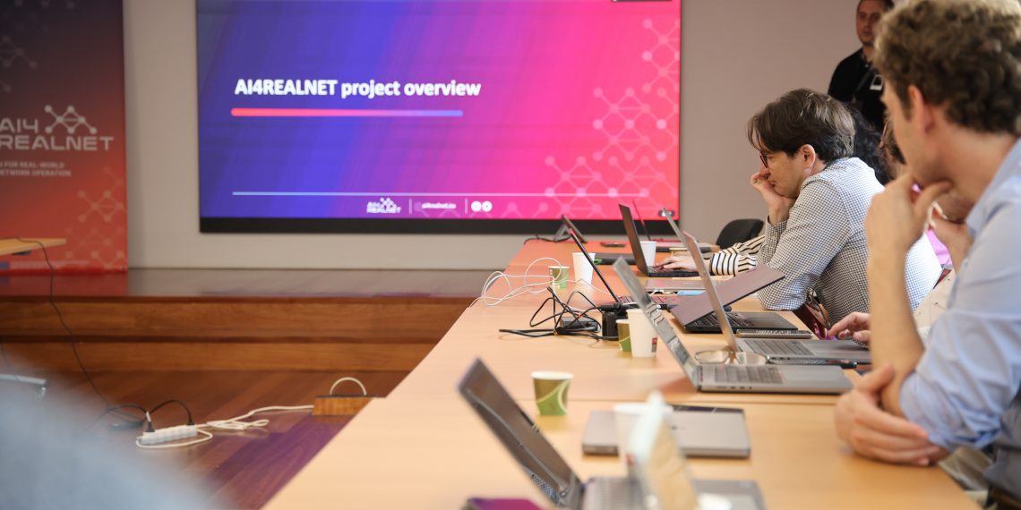 Inteligência artificial e humanos colaboram para aumentar segurança de infraestruturas críticas
