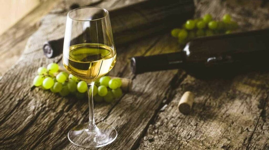 Sabe-se pouco sobre o envelhecimento do vinho do Porto Branco. Mas este projeto quer mudar isso