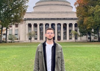 Investigador INESC TEC quer combater “preconceitos” da IA na saúde – e a tese de mestrado que escreveu ganhou um prémio