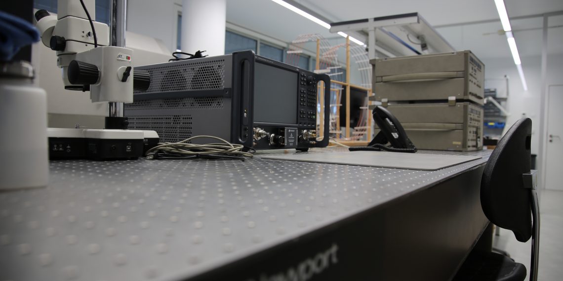 Tecnologia inovadora vai criar o primeiro demonstrador de um nó IoT totalmente impresso