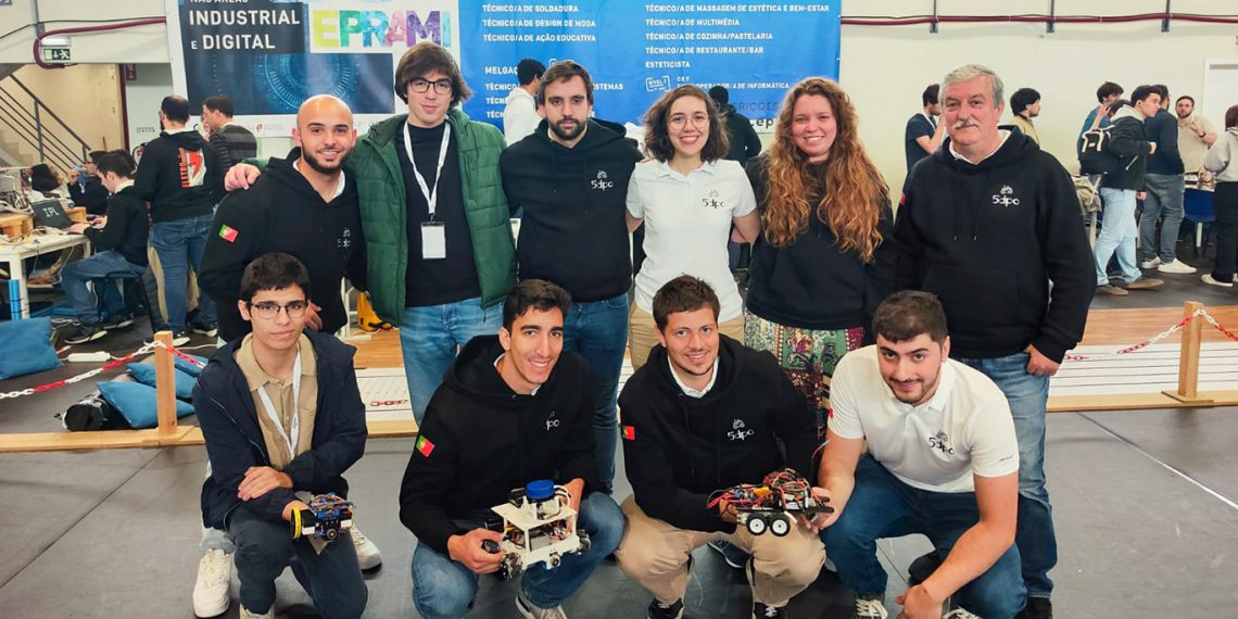 Da teoria à prática: robótica do INESC TEC ganha competição nacional e vê artigo distinguido em conferência internacional do IEEE