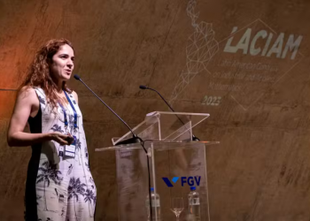 Marilaine Colnago, Professora Assistente