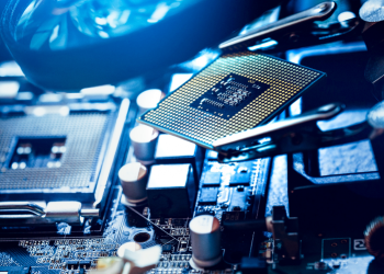 Há vantagens nas bases de dados edge — e os investigadores do INESC TEC dedicaram-se a estudá-las