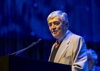 Ordem dos Engenheiros homenageia percurso do investigador Fernando Maciel Barbosa