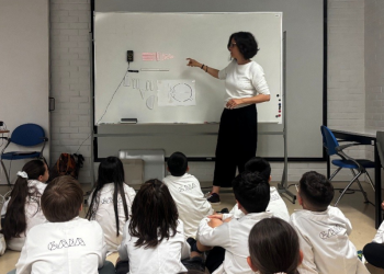 Nas salas de aula de hoje estão os cientistas do futuro. O INESC TEC foi conhecê-los e inspirá-los