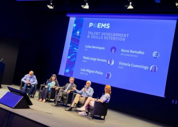 O diálogo sobre semicondutores em Portugal fez-se com contributos do INESC TEC – seis meses após o arranque do Centro de Competências