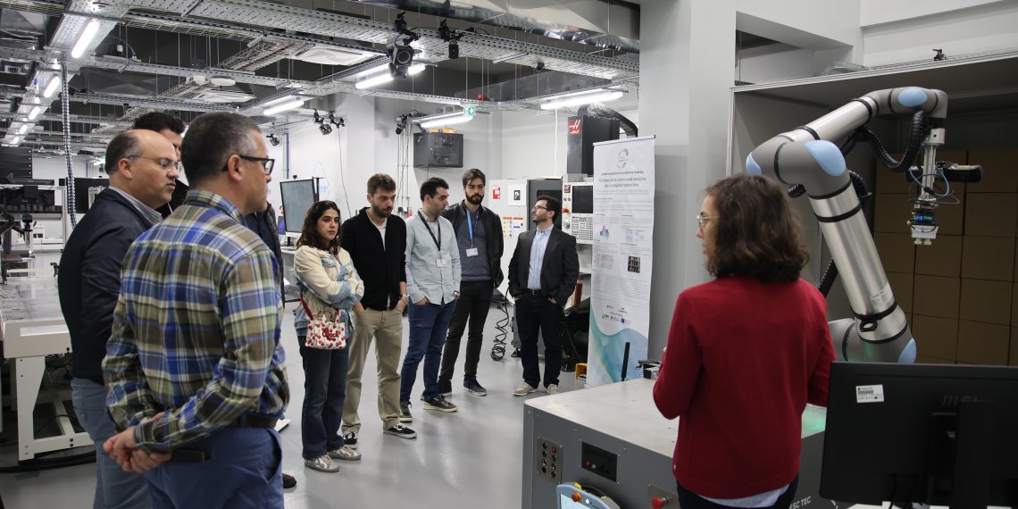Descontentorização com selo INESC TEC: soluções robóticas aplicadas ao retalho estiveram em destaque em demonstração
