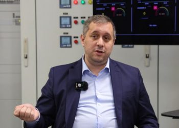 How does INESC TEC aim to shape the future of the energy sector?