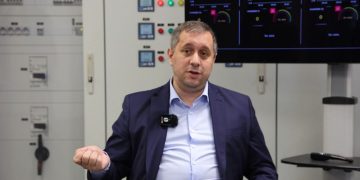 How does INESC TEC aim to shape the future of the energy sector?