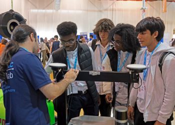 A Ciência Viva faz 30 anos e o INESC TEC foi celebrá-los a Santarém no Fórum Nacional dos Clubes Ciência Viva na Escola