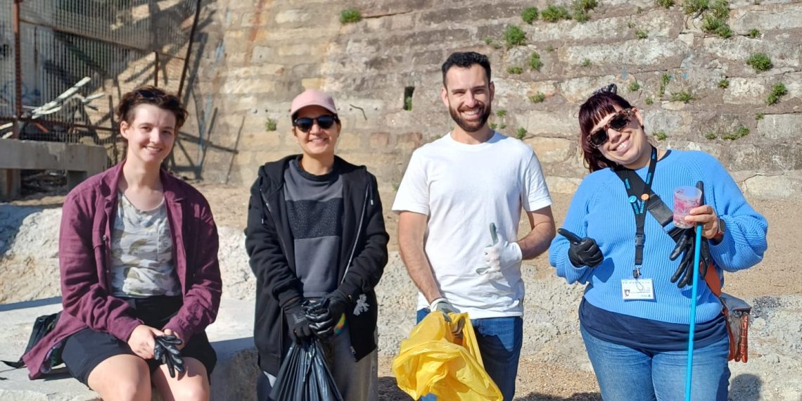 INESC TEC reinforced environmental commitment through clean-up action in Porto